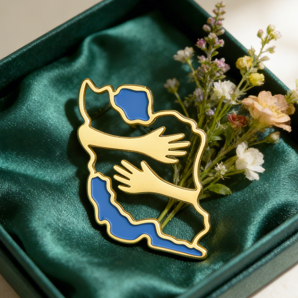 Dawapara Iran Map Shape Brooch - Travel Accessories Unisex 评论和价格